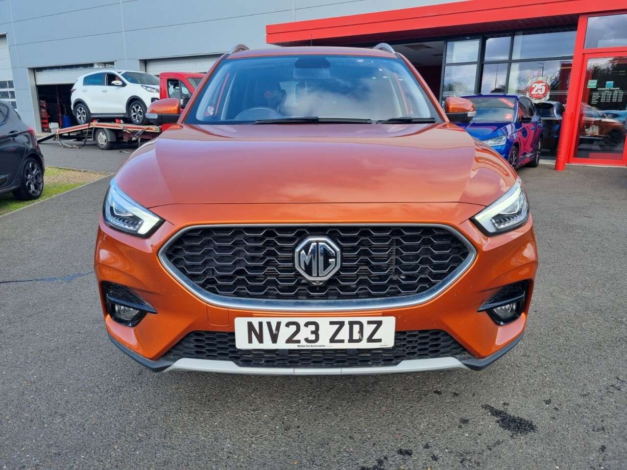 A 2023 MG MG ZS 1.0 T-GDI Exclusive SUV 5dr Petrol Manual Euro 6 (111 ps) A 2023 MG MG ZS 1.0 T-GDI Exclusive SUV 5dr Petrol Manual Euro 6 (111 ps)