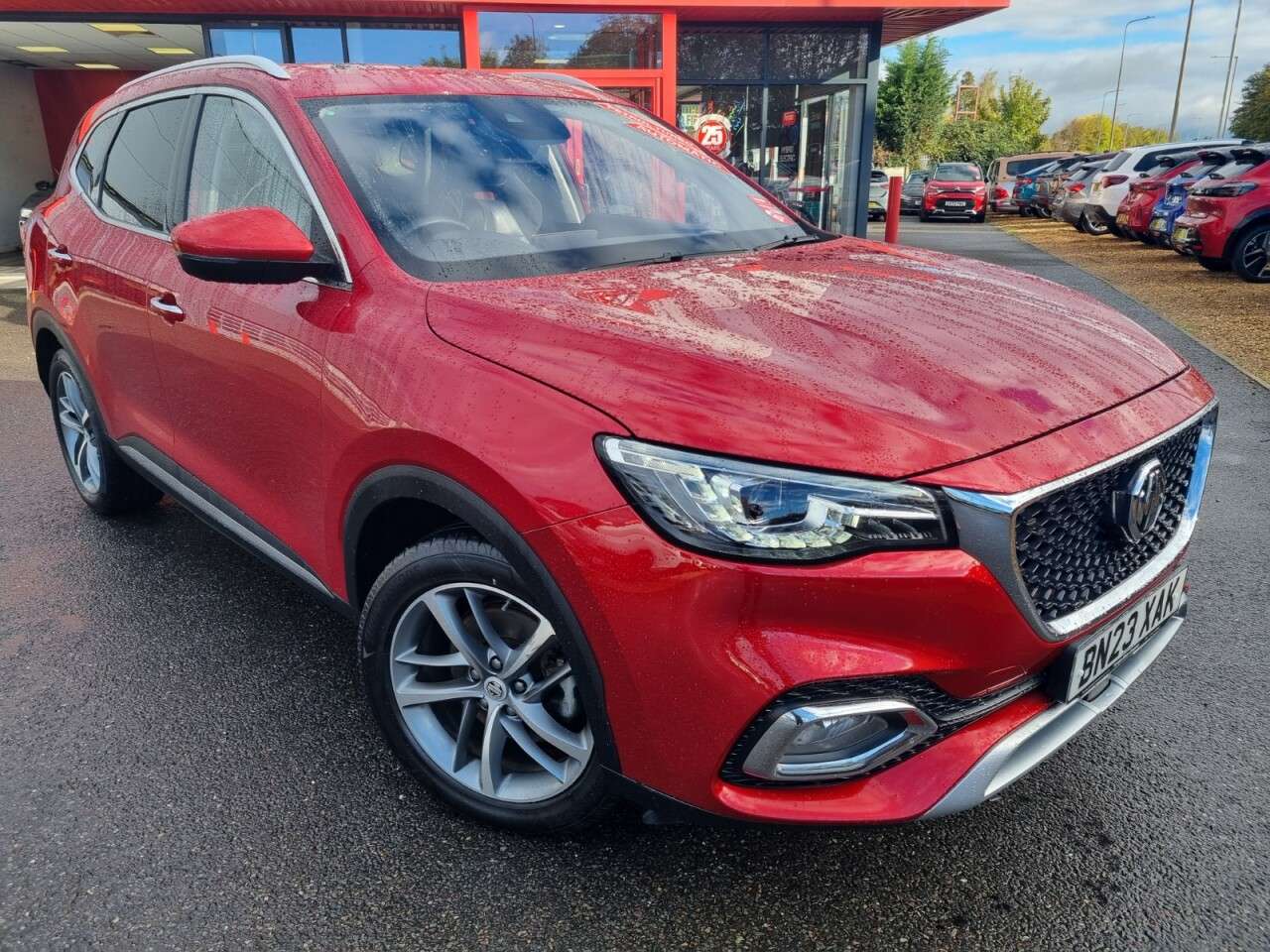 A 2023 MG MG HS 1.5 T-GDI Exclusive SUV 5dr Petrol DCT Euro 6 (s/s) (162 ps) A 2023 MG MG HS 1.5 T-GDI Exclusive SUV 5dr Petrol DCT Euro 6 (s/s) (162 ps)