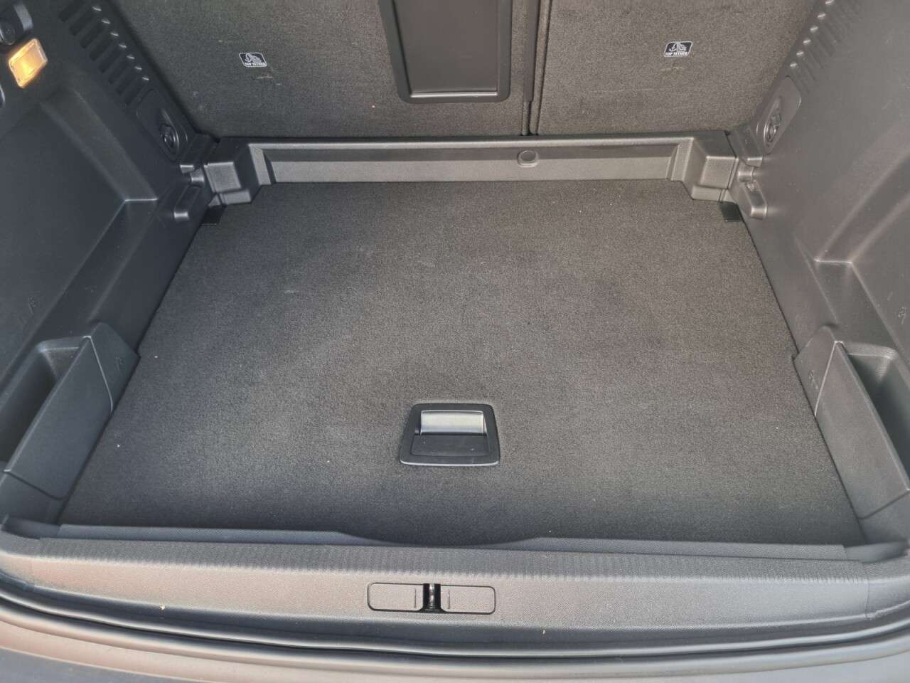 2023 PEUGEOT 3008 2023 PEUGEOT 3008