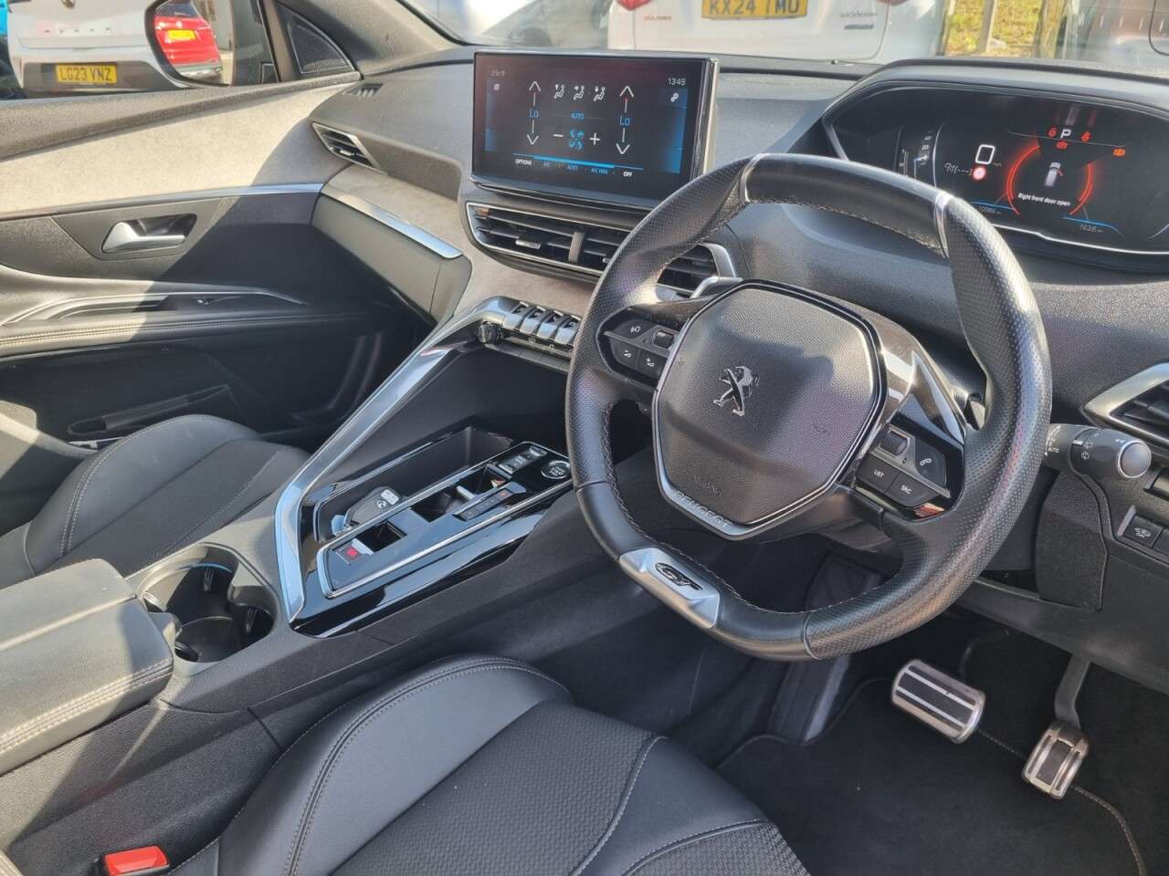 2023 PEUGEOT 3008 2023 PEUGEOT 3008