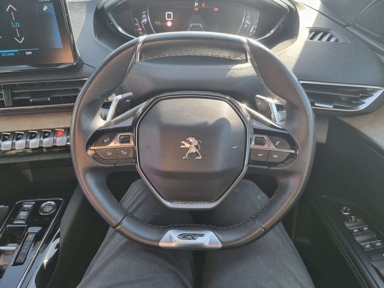 2023 PEUGEOT 3008 2023 PEUGEOT 3008