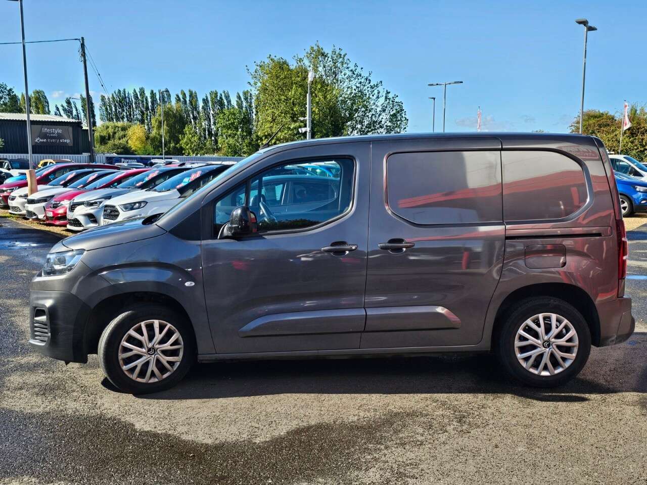 A 2023 CITROEN BERLINGO 1.5 BlueHDi 650 Driver Edition M Panel Van 5dr Diesel Manual SWB Euro 6 (s/ A 2023 CITROEN BERLINGO 1.5 BlueHDi 650 Driver Edition M Panel Van 5dr Diesel Manual SWB Euro 6 (s/