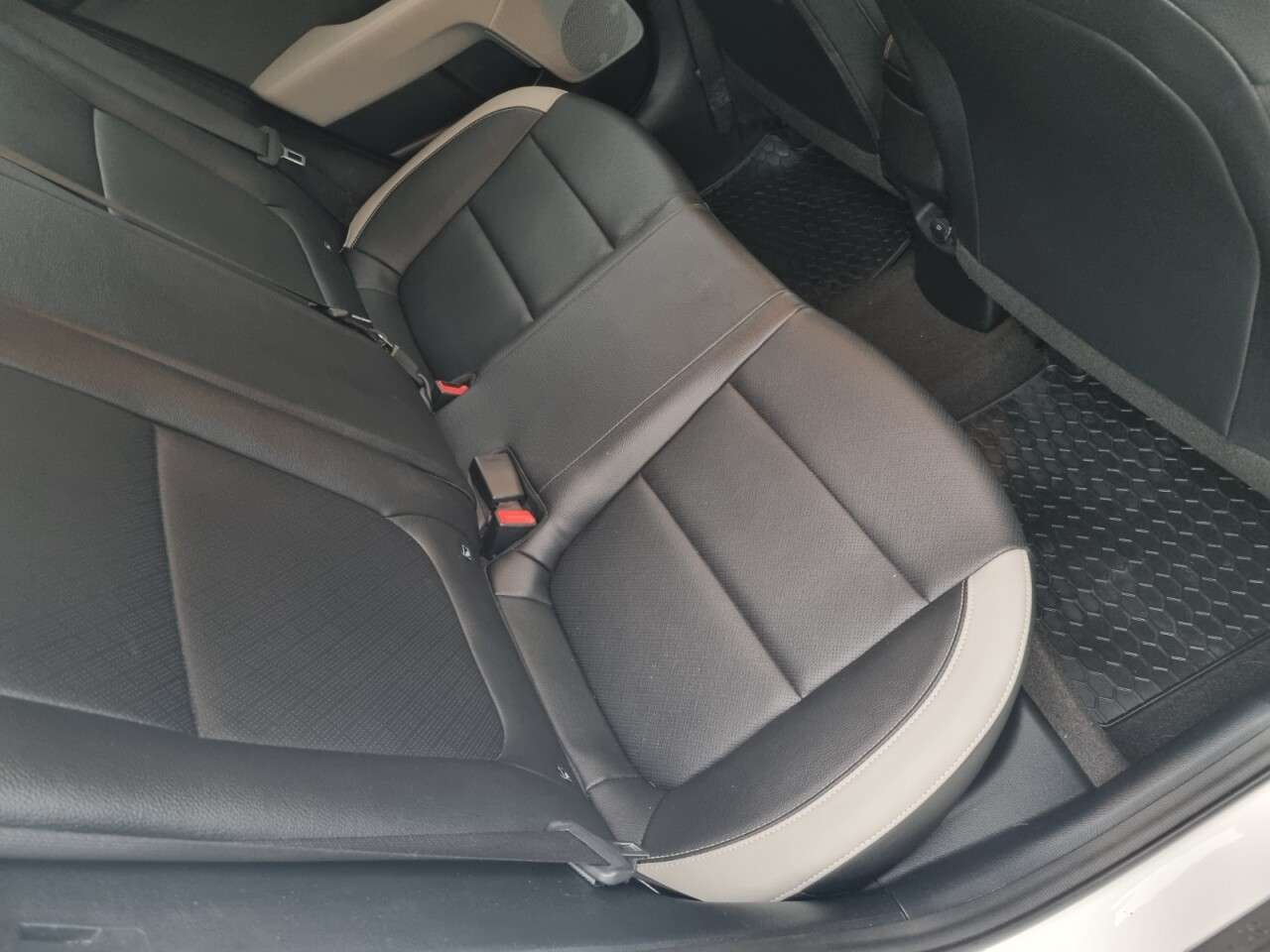 2020 KIA STONIC 2020 KIA STONIC