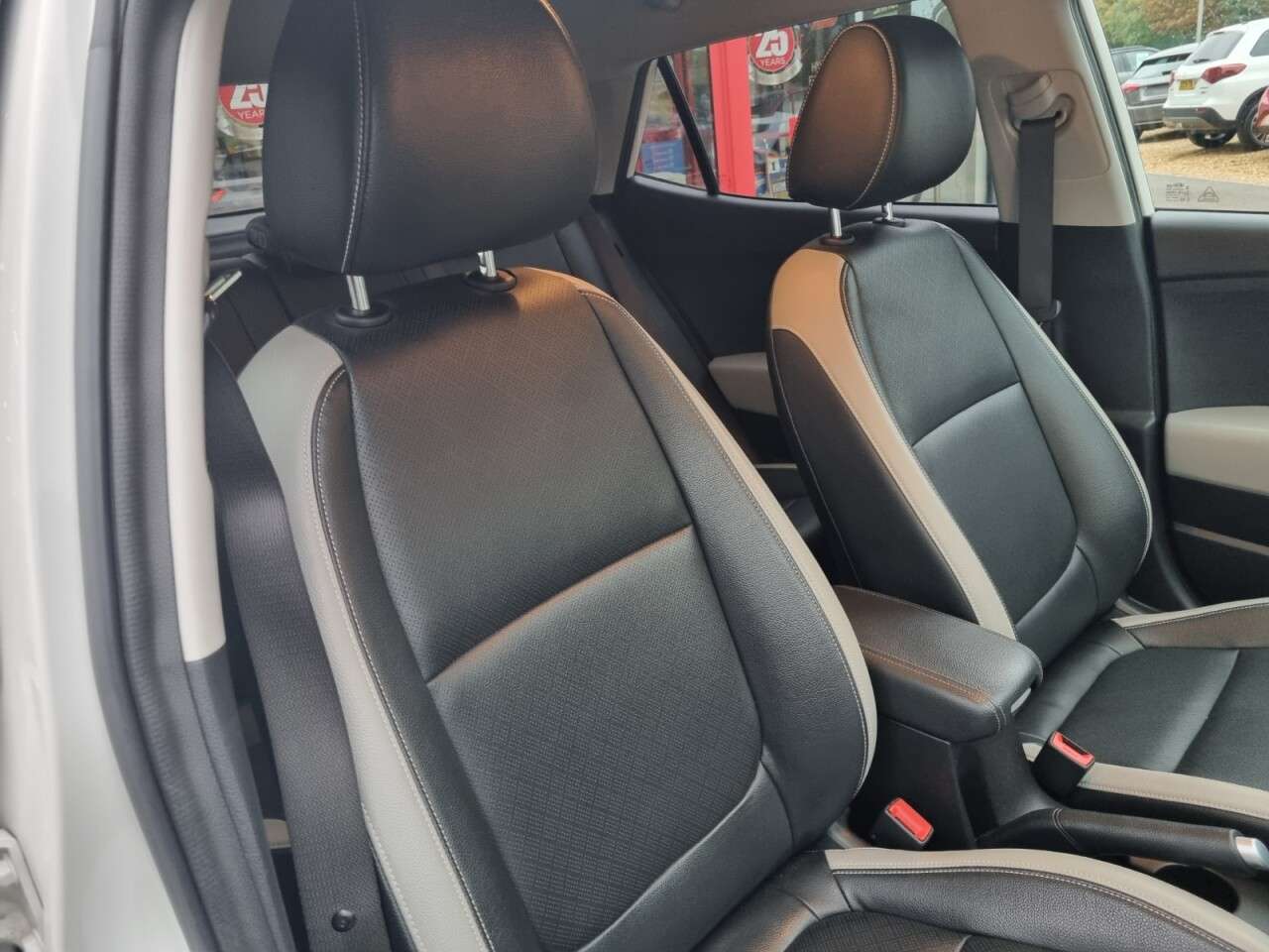 2020 KIA STONIC 2020 KIA STONIC