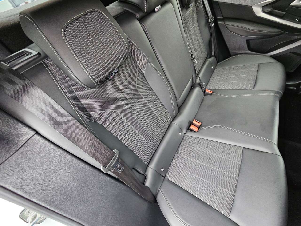 2025 PEUGEOT 3008 2025 PEUGEOT 3008