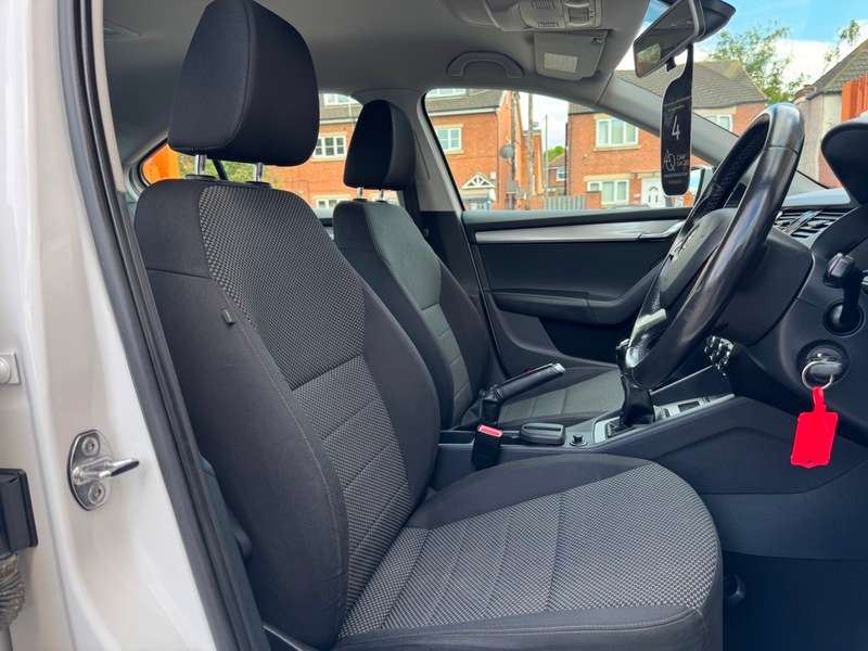 2013 SKODA OCTAVIA 2013 SKODA OCTAVIA