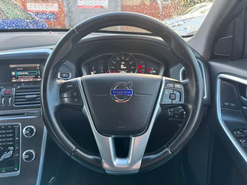 2015 VOLVO XC60 2015 VOLVO XC60