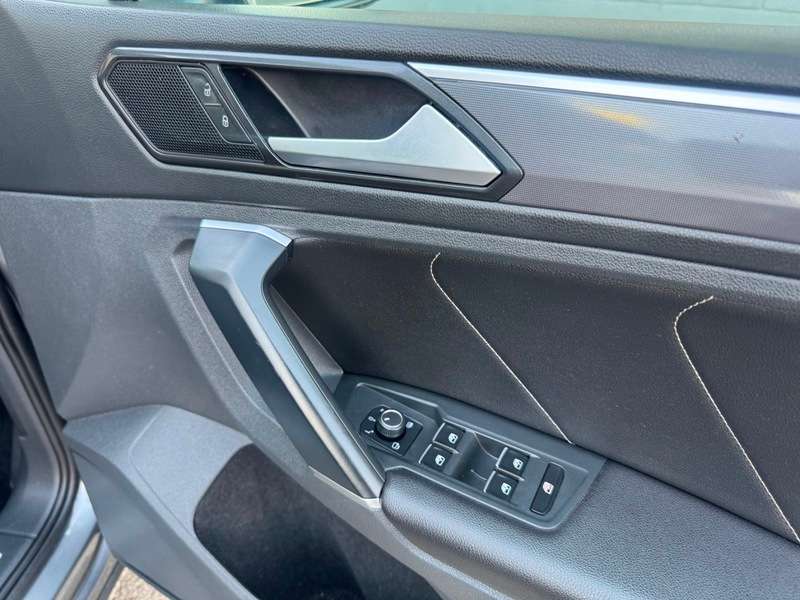 2017 VOLKSWAGEN TIGUAN 2017 VOLKSWAGEN TIGUAN