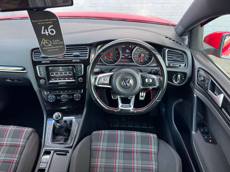 2015 VOLKSWAGEN GOLF 2015 VOLKSWAGEN GOLF