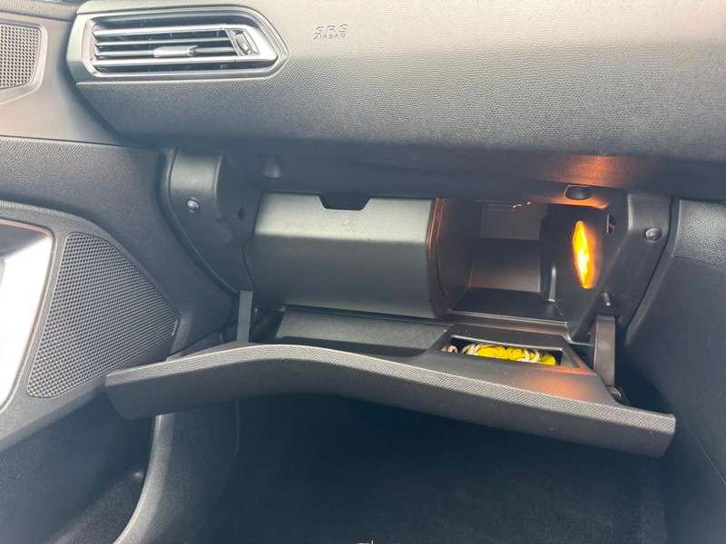 2016 PEUGEOT 308 2016 PEUGEOT 308