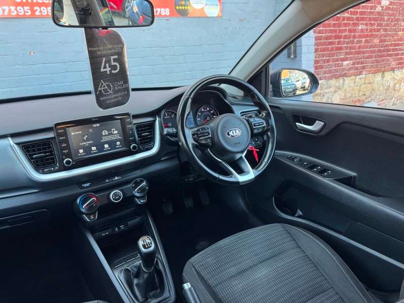 2018 KIA STONIC 2018 KIA STONIC