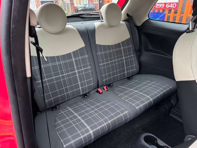 2017 FIAT 500 2017 FIAT 500