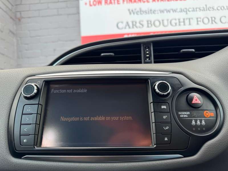 2015 TOYOTA YARIS 2015 TOYOTA YARIS