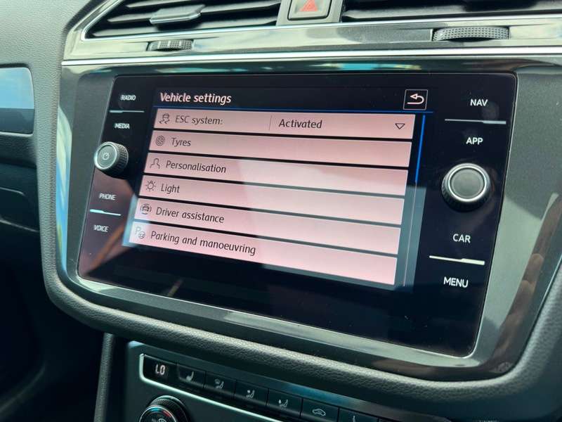 2018 VOLKSWAGEN TIGUAN 2018 VOLKSWAGEN TIGUAN