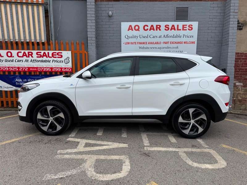 A 2017 HYUNDAI TUCSON CRDI SPORT EDITION A 2017 HYUNDAI TUCSON CRDI SPORT EDITION