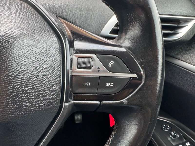 2017 PEUGEOT 3008 2017 PEUGEOT 3008