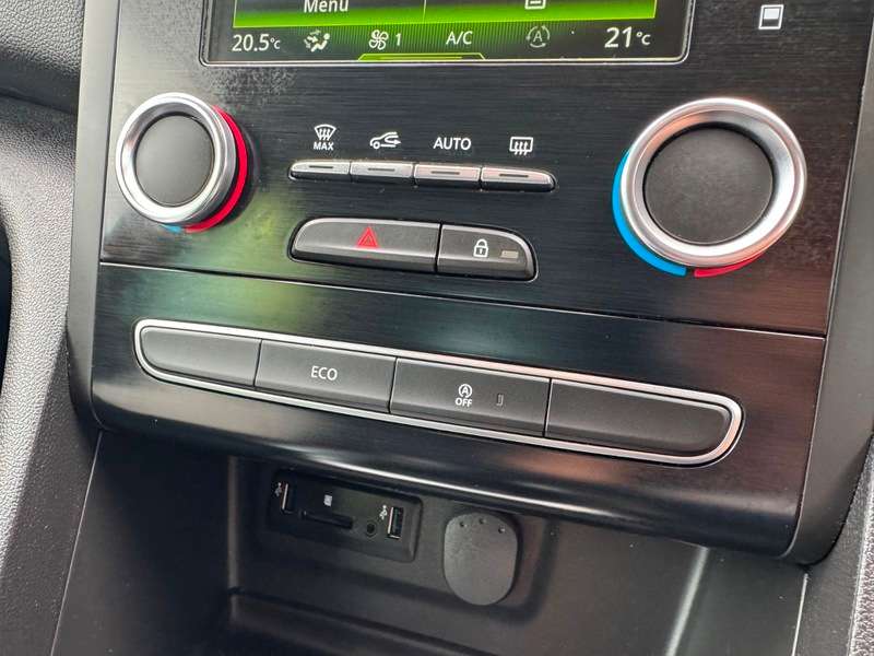 2017 RENAULT MEGANE 2017 RENAULT MEGANE