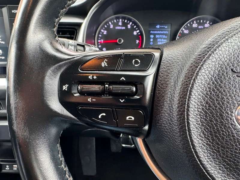 2019 KIA STONIC 2019 KIA STONIC