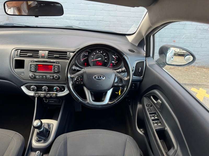 2014 KIA RIO 2014 KIA RIO