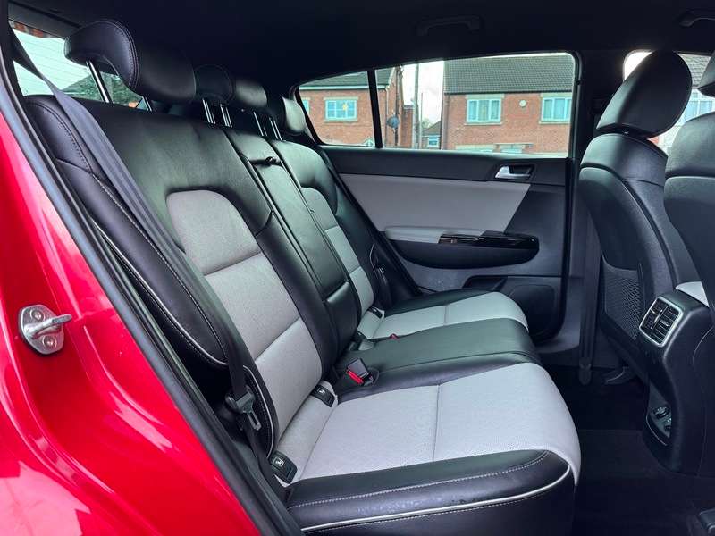 2021 KIA SPORTAGE 2021 KIA SPORTAGE