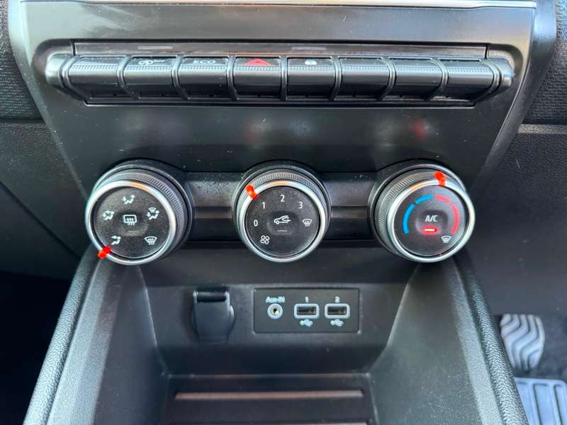 2020 RENAULT CLIO 2020 RENAULT CLIO