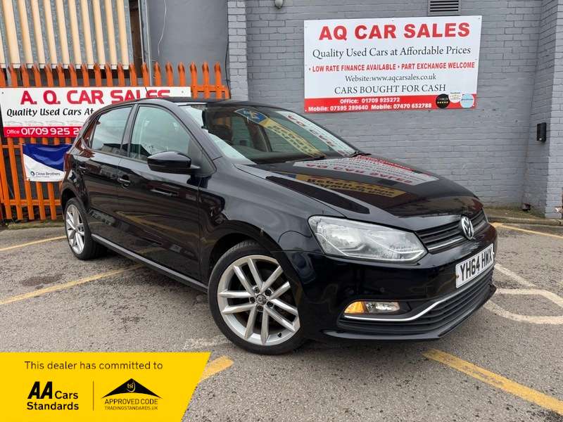 A 2014 VOLKSWAGEN POLO SEL TSI A 2014 VOLKSWAGEN POLO SEL TSI