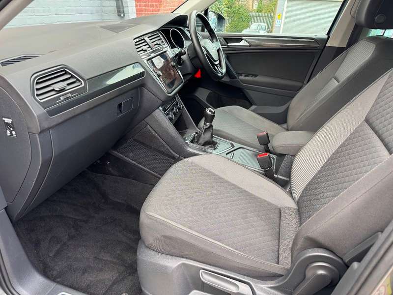 2018 VOLKSWAGEN TIGUAN 2018 VOLKSWAGEN TIGUAN