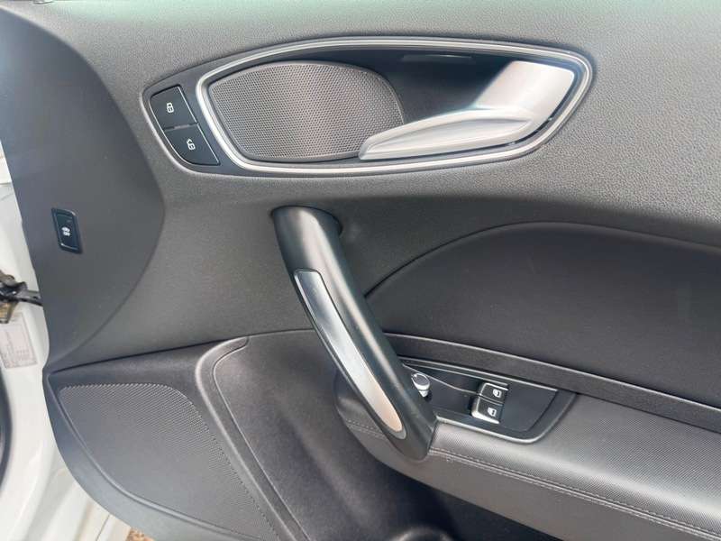 2015 AUDI A1 2015 AUDI A1