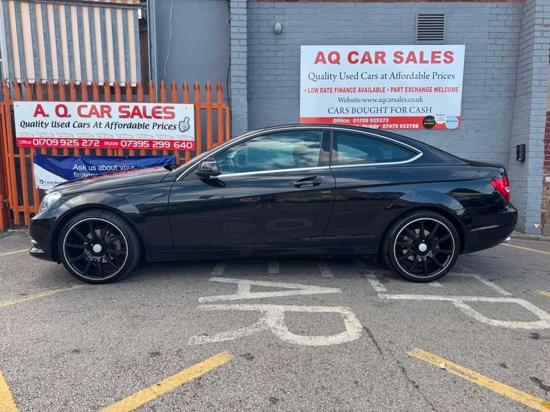 A 2014 MERCEDES C CLASS C220 CDI EXECUTIVE SE A 2014 MERCEDES C CLASS C220 CDI EXECUTIVE SE