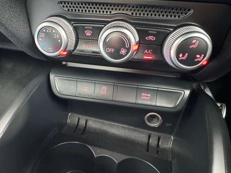 2015 AUDI A1 2015 AUDI A1