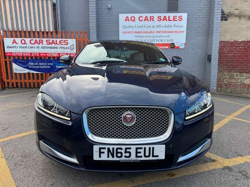 A 2015 JAGUAR XF D LUXURY A 2015 JAGUAR XF D LUXURY