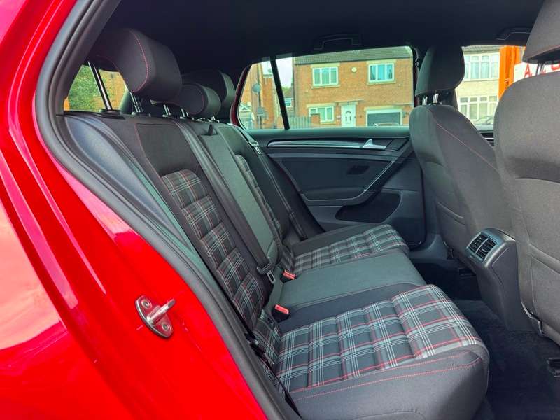 2015 VOLKSWAGEN GOLF 2015 VOLKSWAGEN GOLF