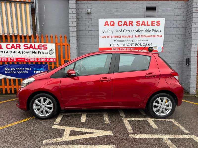 A 2012 TOYOTA YARIS VVT-I T SPIRIT A 2012 TOYOTA YARIS VVT-I T SPIRIT