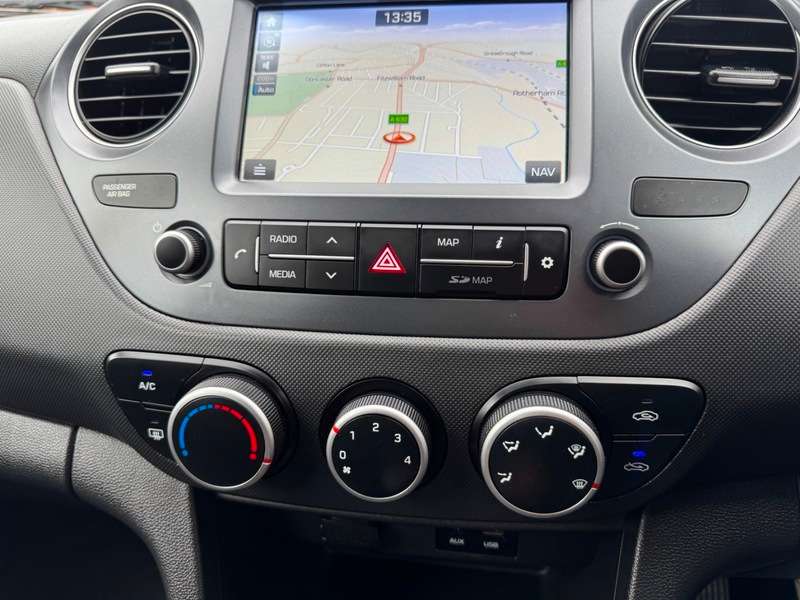 2018 HYUNDAI I10 2018 HYUNDAI I10