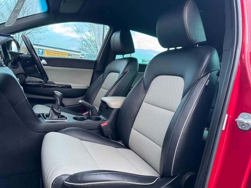 2021 KIA SPORTAGE 2021 KIA SPORTAGE