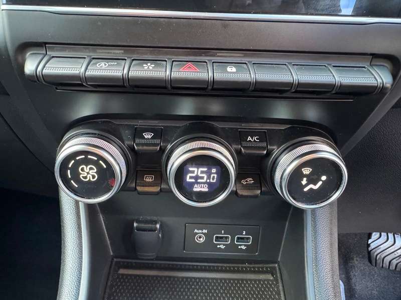 2021 RENAULT CAPTUR 2021 RENAULT CAPTUR