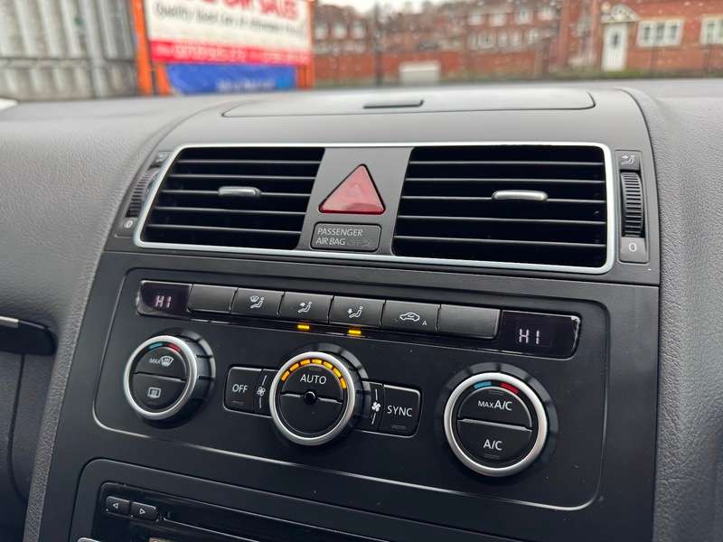 2014 VOLKSWAGEN TOURAN 2014 VOLKSWAGEN TOURAN