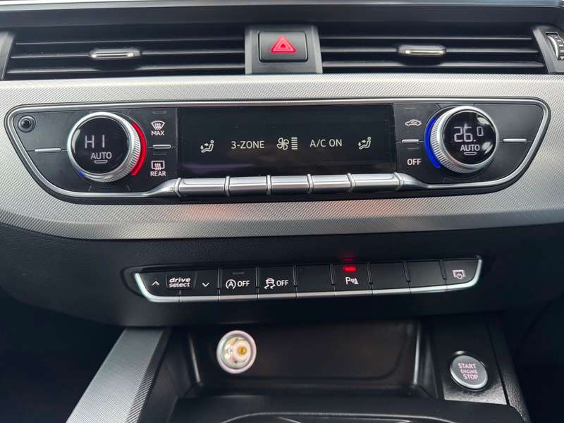2017 AUDI A4 2017 AUDI A4