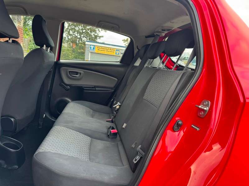 2015 TOYOTA YARIS 2015 TOYOTA YARIS