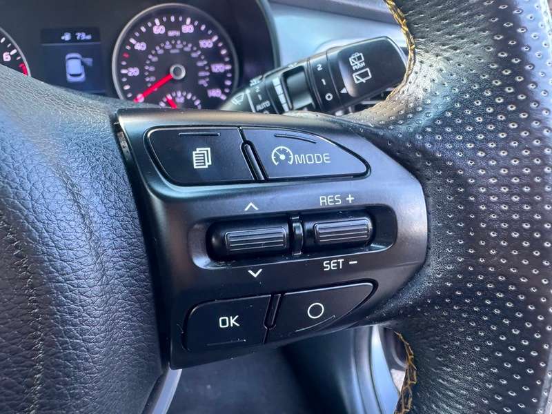 2018 KIA STONIC 2018 KIA STONIC