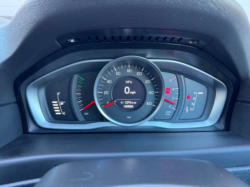 2014 VOLVO V70 2014 VOLVO V70