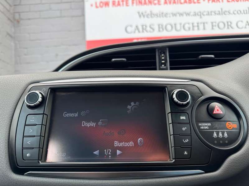 2015 TOYOTA YARIS 2015 TOYOTA YARIS