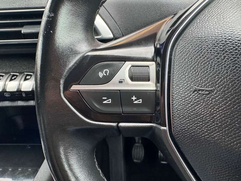 2017 PEUGEOT 3008 2017 PEUGEOT 3008