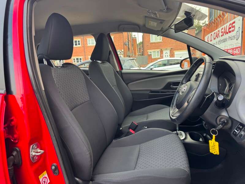 2015 TOYOTA YARIS 2015 TOYOTA YARIS