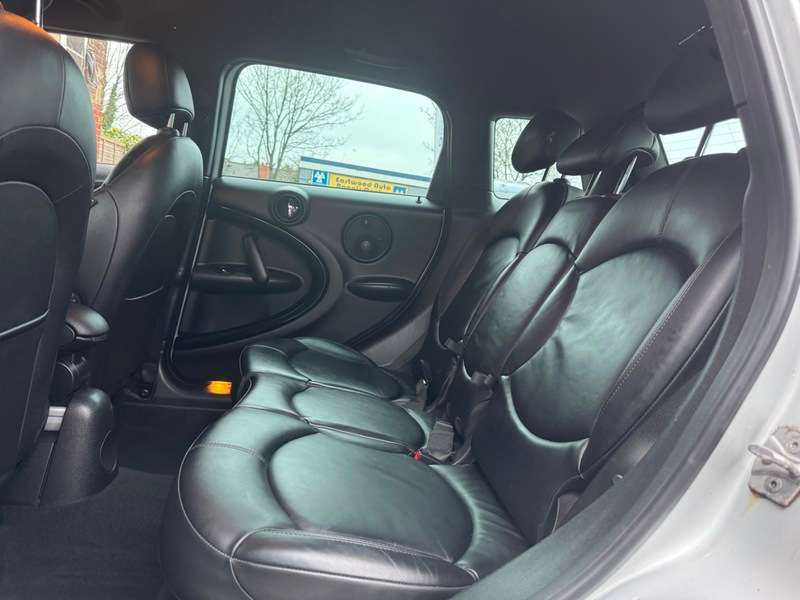 2011 MINI COUNTRYMAN 2011 MINI COUNTRYMAN