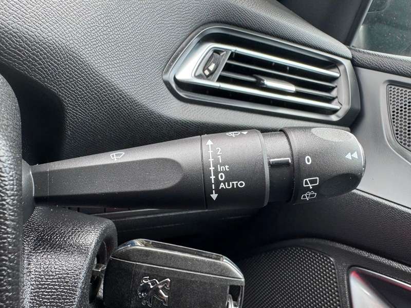 2016 PEUGEOT 308 2016 PEUGEOT 308