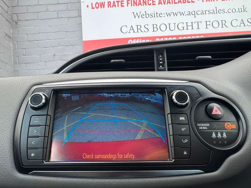 2015 TOYOTA YARIS 2015 TOYOTA YARIS