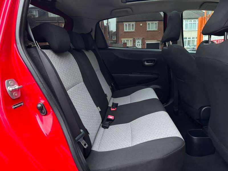 2013 TOYOTA YARIS 2013 TOYOTA YARIS