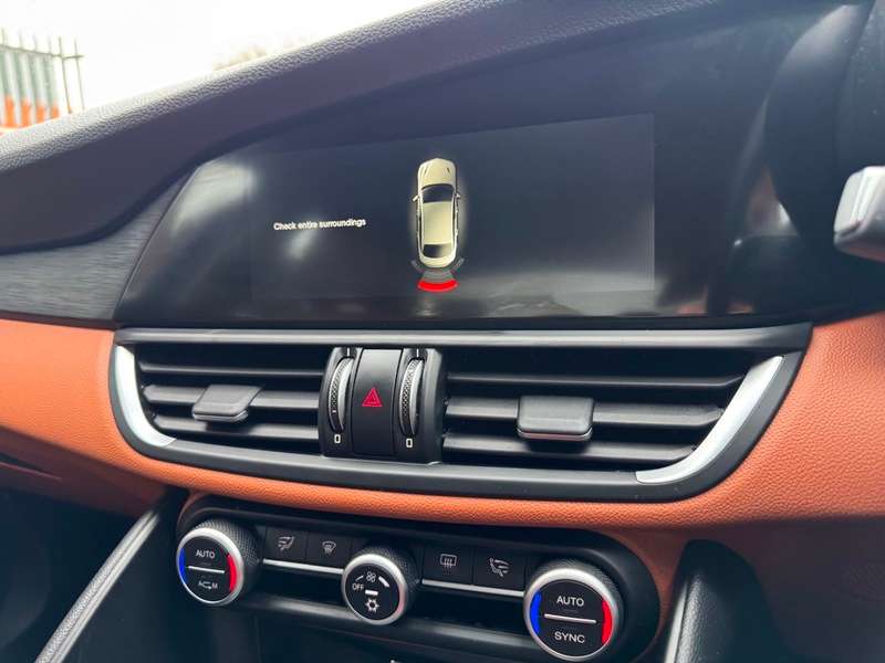 2017 ALFA ROMEO GIULIA 2017 ALFA ROMEO GIULIA