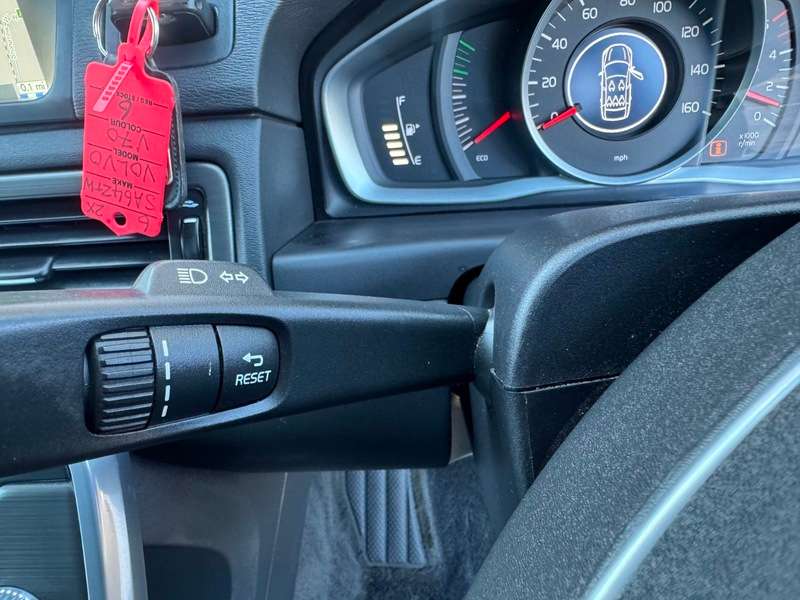 2014 VOLVO V70 2014 VOLVO V70